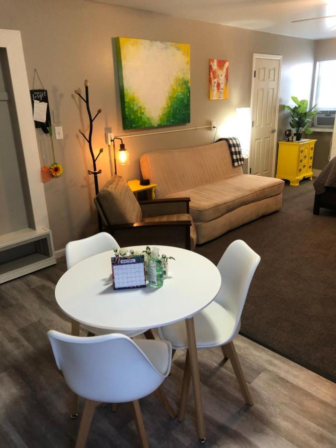 Cozy Studio Grand Junction Bagian luar foto